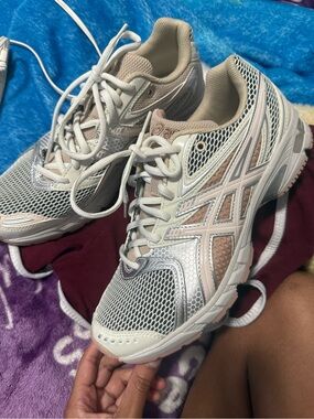 Asics Women's Athletic Running Sneakers in Light Gray and Beige